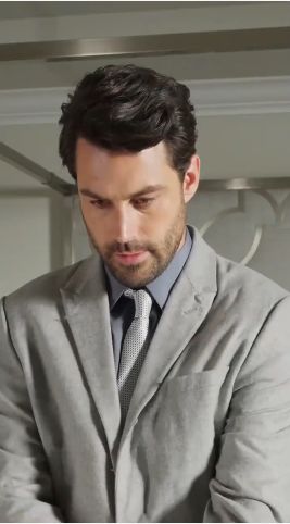 她藏起孕肚離職，禁欲上司急瘋了(全集)