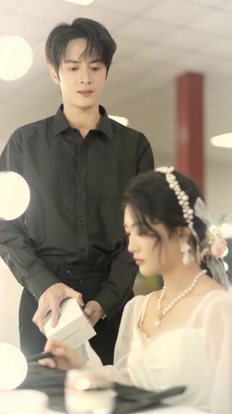 換臉歸來，我讓總裁跪地求饒(全集)